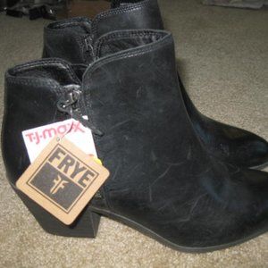 Frye Judith Double Zip Ankle Boots Bootie Black Leath FR40838 Women’s Size 8 New